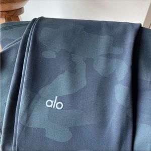 Alo High-Waist Camo Vapor Legging Hunter Camouflage Size Medium